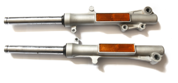 Front shock absorber