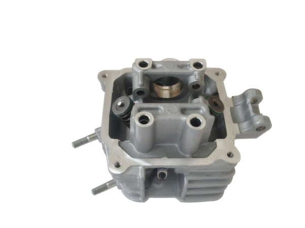 Cylinder head simple