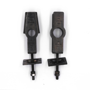Chain adjuster